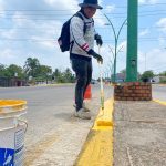 Mantenimiento y limpieza del boulevard Cosoleacaque