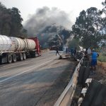 Se incendia  tractocamión en la autopista Puebla-Orizaba, 3 lesionados
