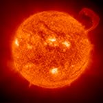 NASA capturó imagen de enorme llamarada solar