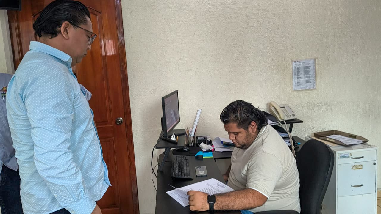 Alcalde electo de Nanchital solicita inicio de entrega-recepción a Esmeralda Mora