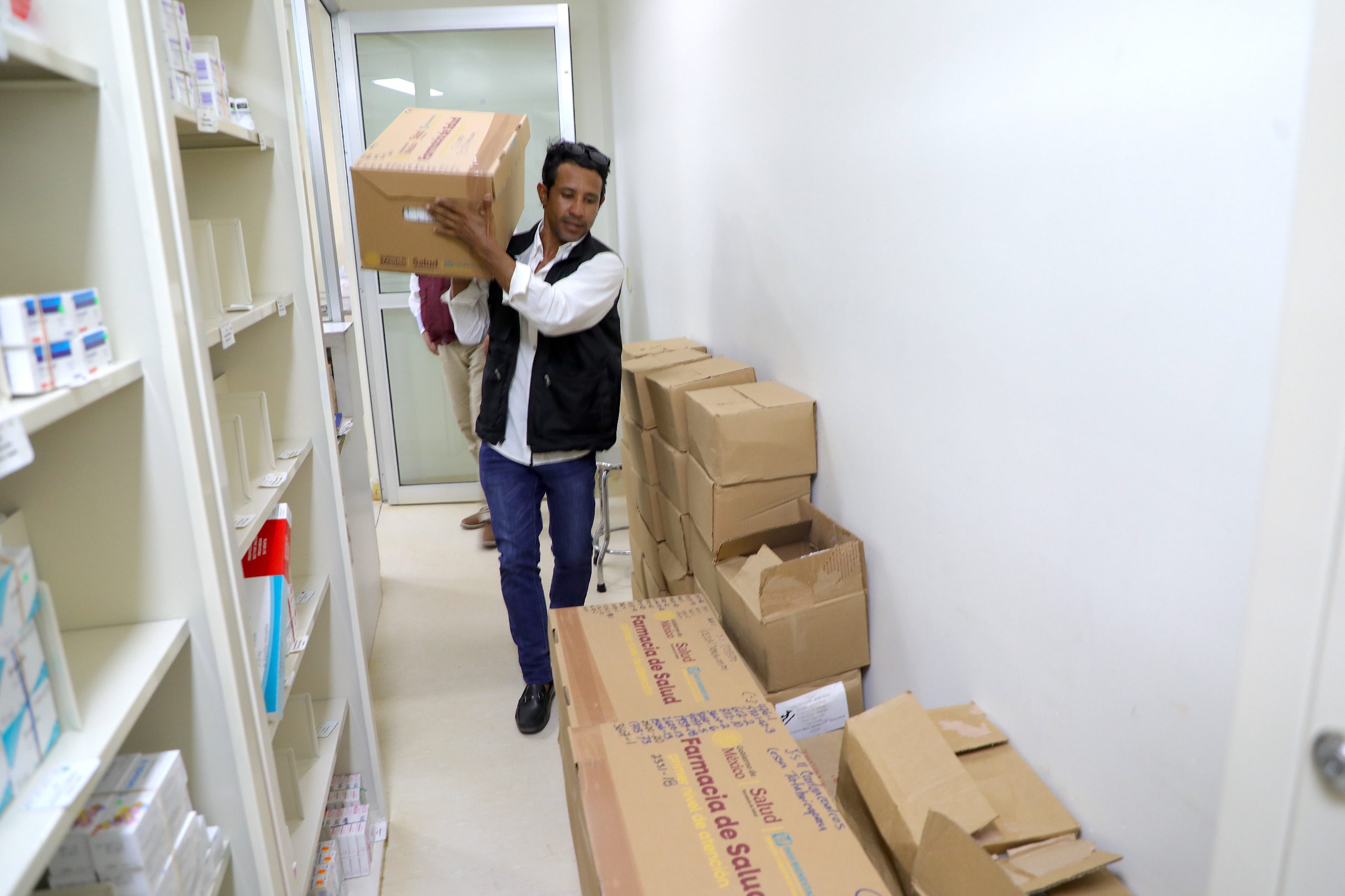 Veracruz refuerza abasto en zona serrana sur con más de 26 mil medicamentos