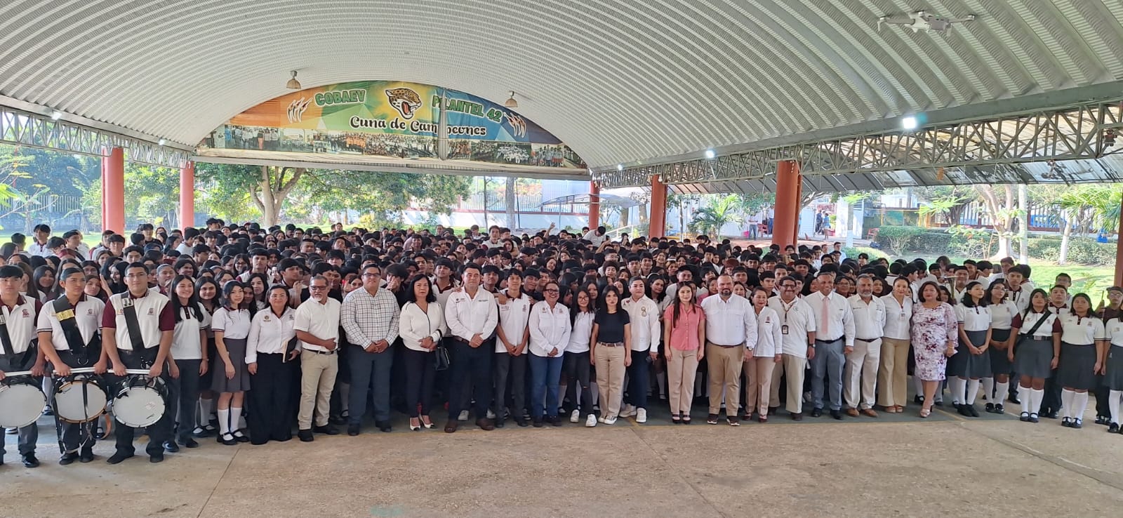 COBAEV ajusta planes de estudio para nuevas carreras técnicas