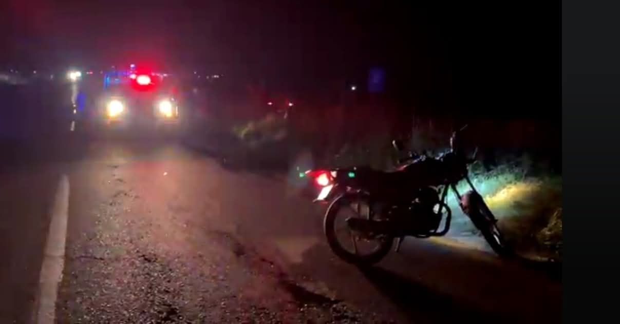 Mujer muere atropellada por tráiler en la Transístmica