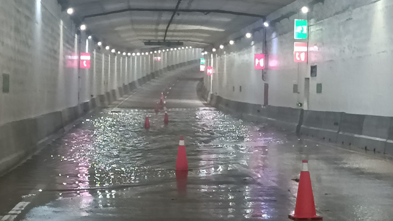 Encharcamientos en el Túnel Sumergido por fallas en bombas