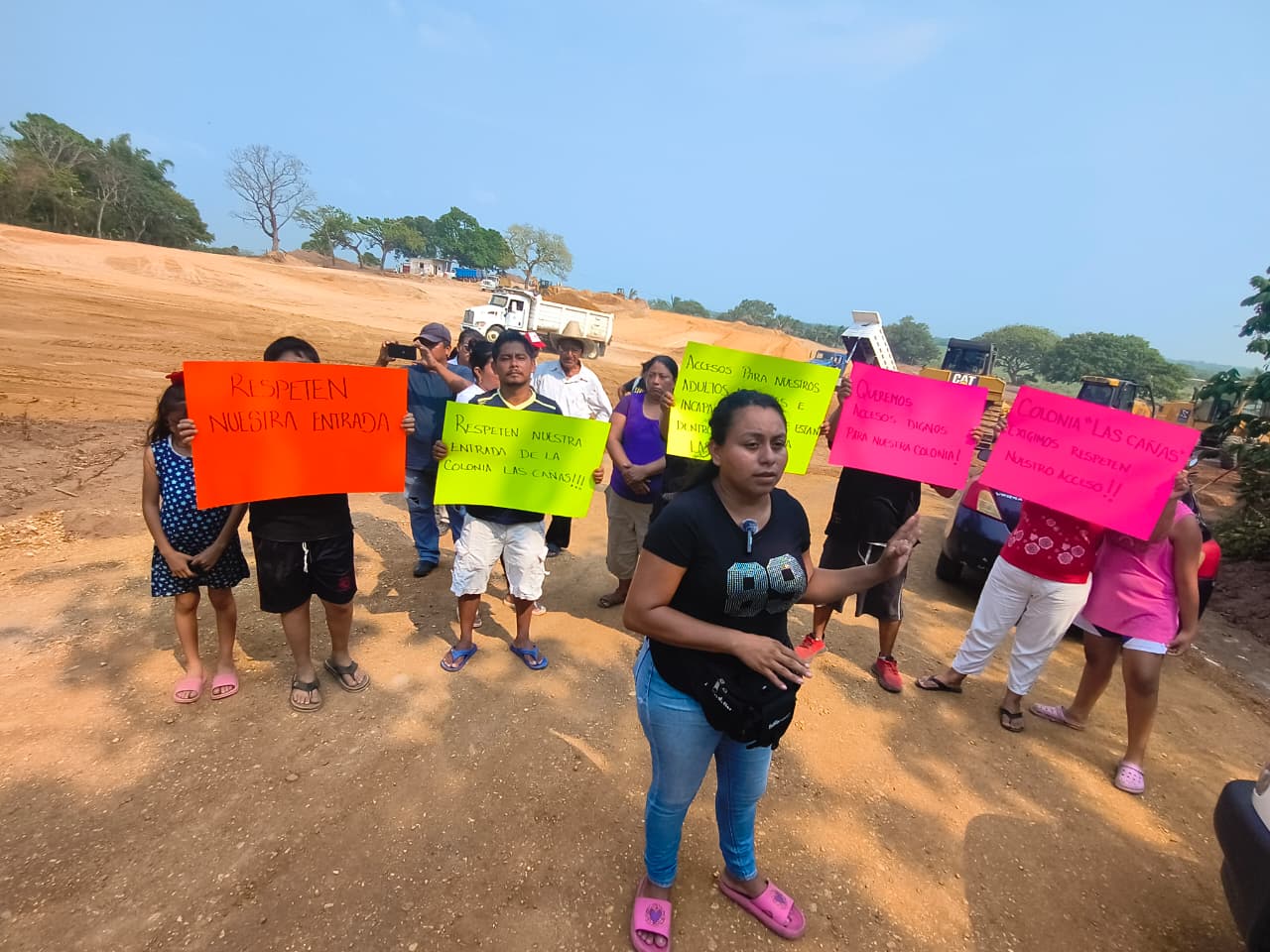 Vecinos de Las Cañas denuncian riesgo por cierre de acceso