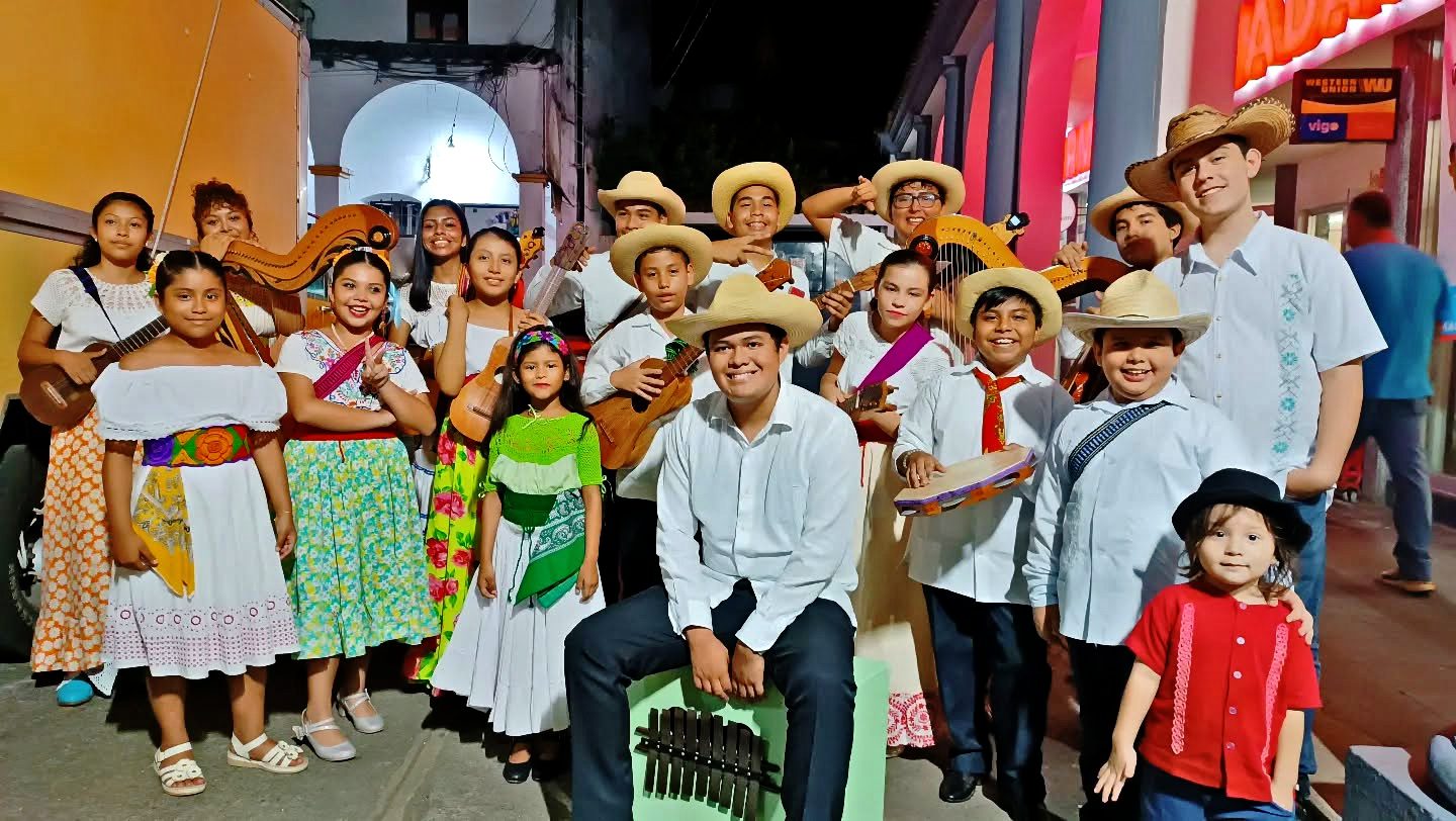 Semillero de Son Jarocho cumple 8 años en San Andrés Tuxtla