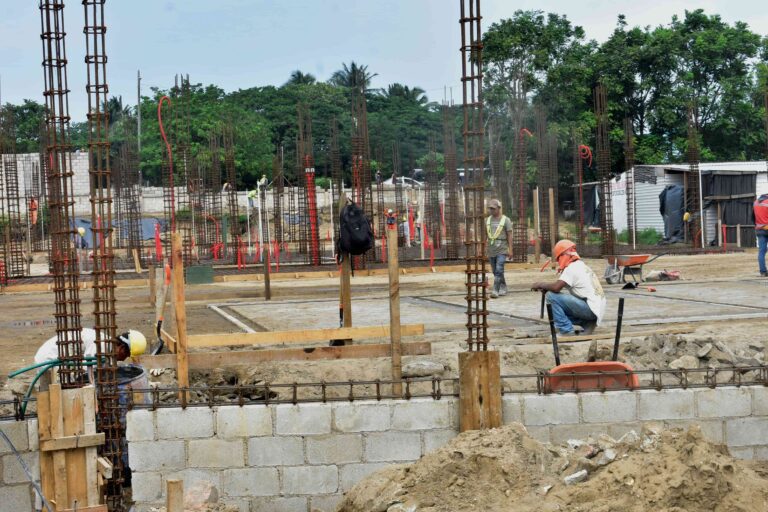Construcción del Bachilleratos Margarita Maza se retrasan en Veracruz
