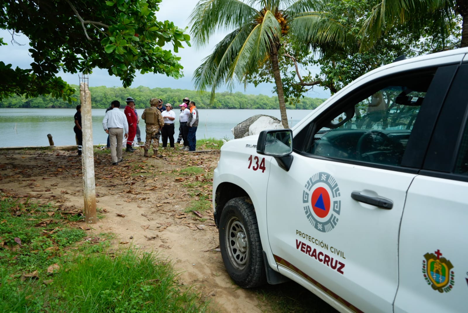 Olor químico vuelve a sentirse en Agua Dulce; escuelas suspenden clases