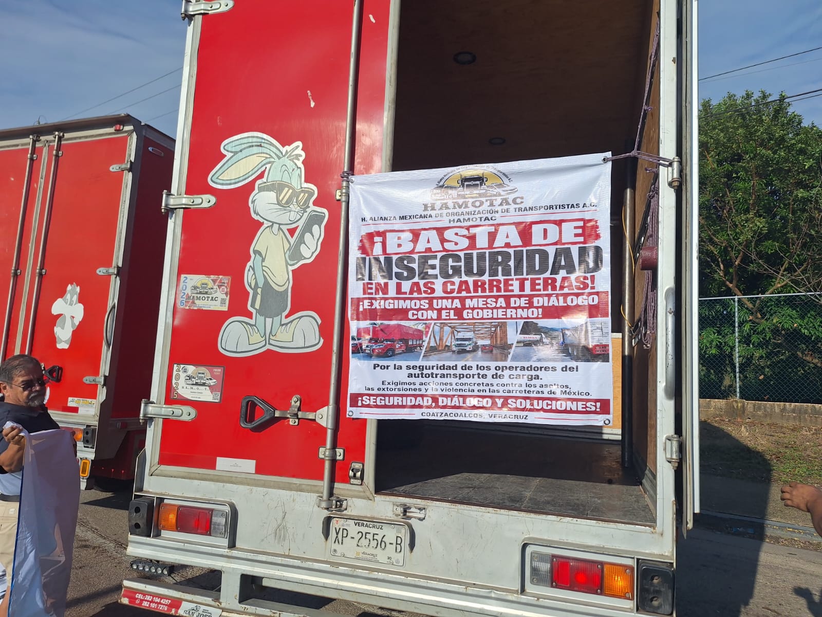 Transportistas denuncian secuestros en carreteras de Veracruz