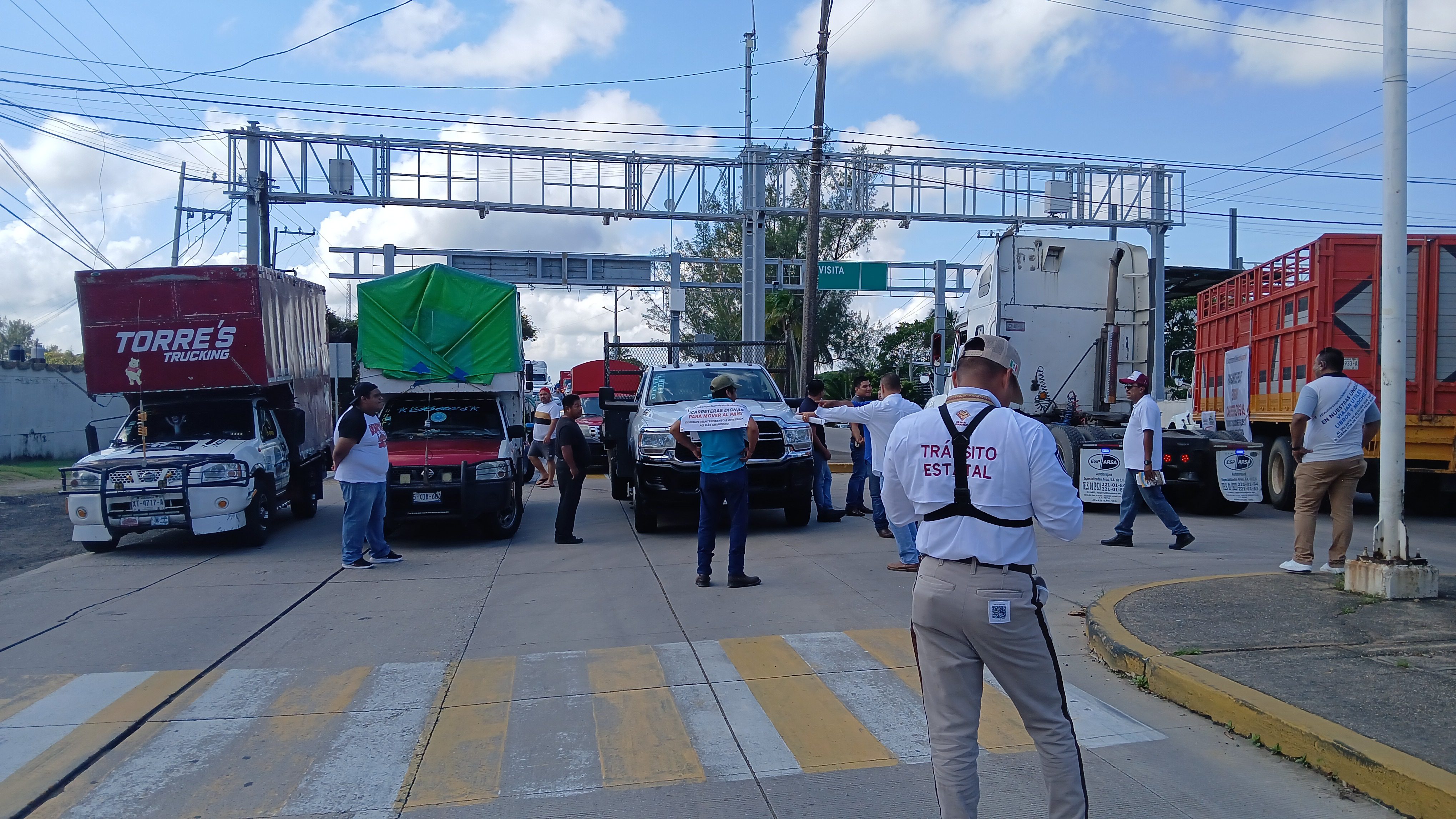 AIEVAC respalda protesta de transportistas; pide mayor seguridad en carreteras