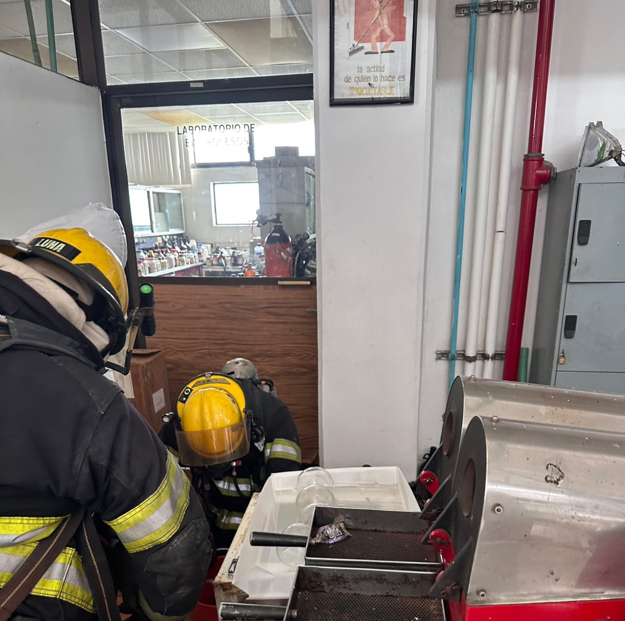 Evacúan TecNM Veracruz por hallazgo de ácido pícrico en laboratorio