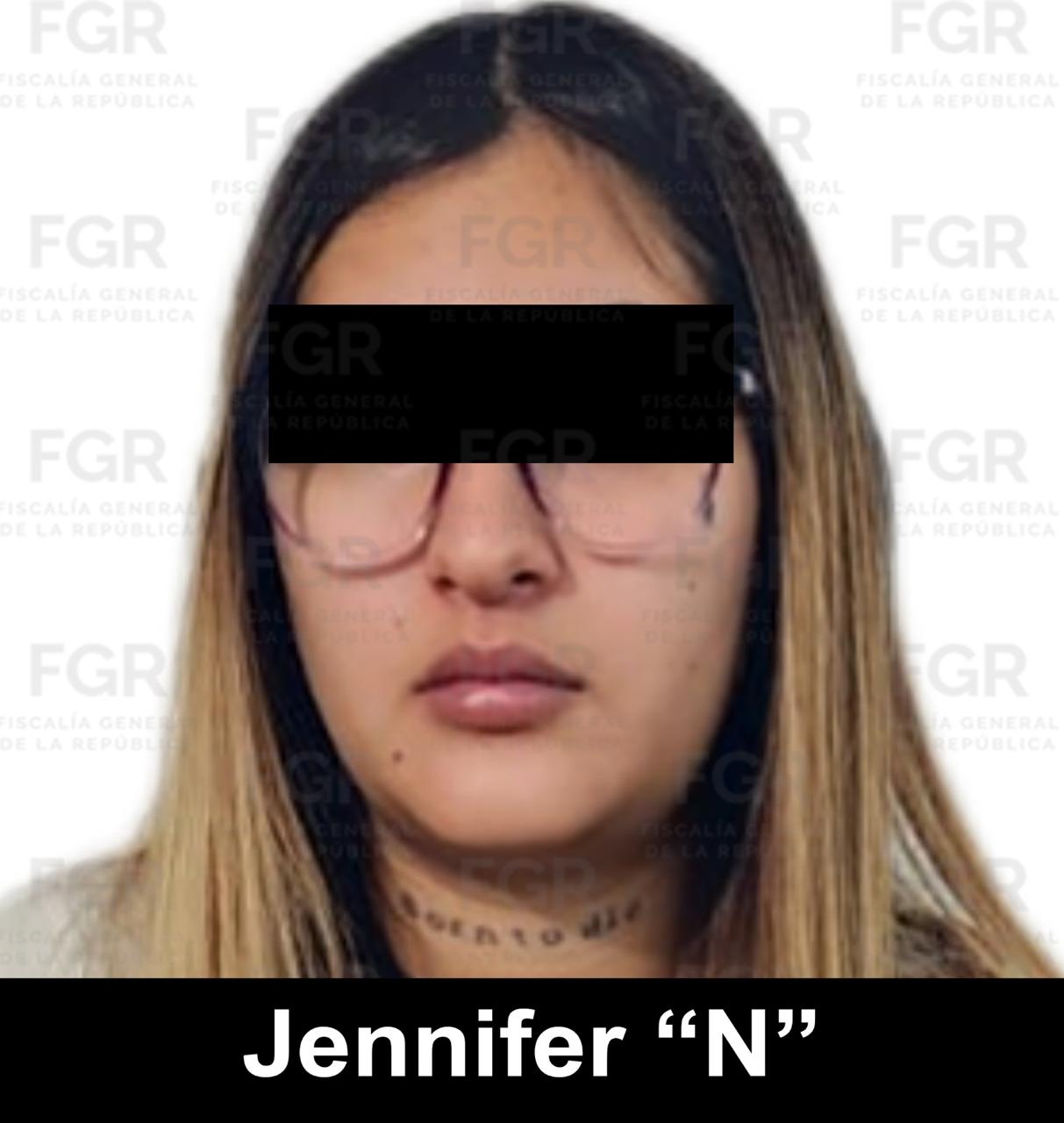 Obtiene FGR sentencia condenatoria contra dos personas detenidas junto con casi nueve kilos de marihuana