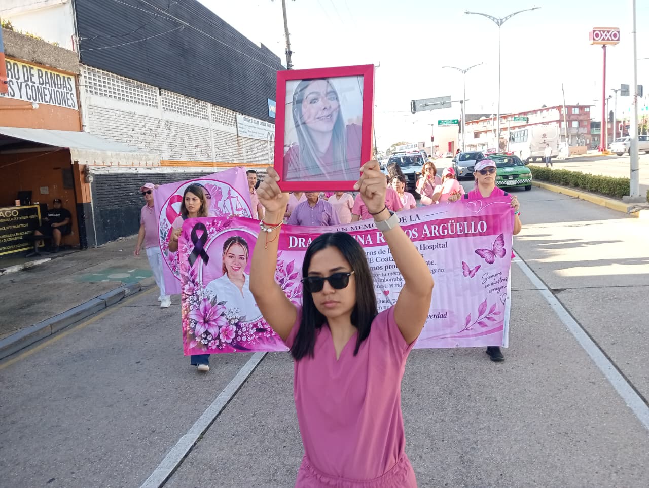 Marchan por justicia para doctora Cristina Ramos